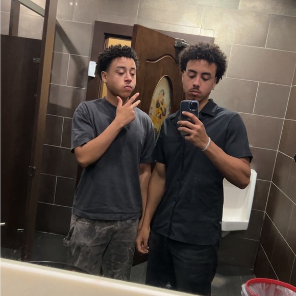 Welcome to my posh! - Picture 2 of 2